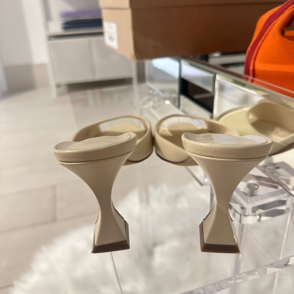 Manolo Blahnik Jadarona mules - Picture 3 of 8